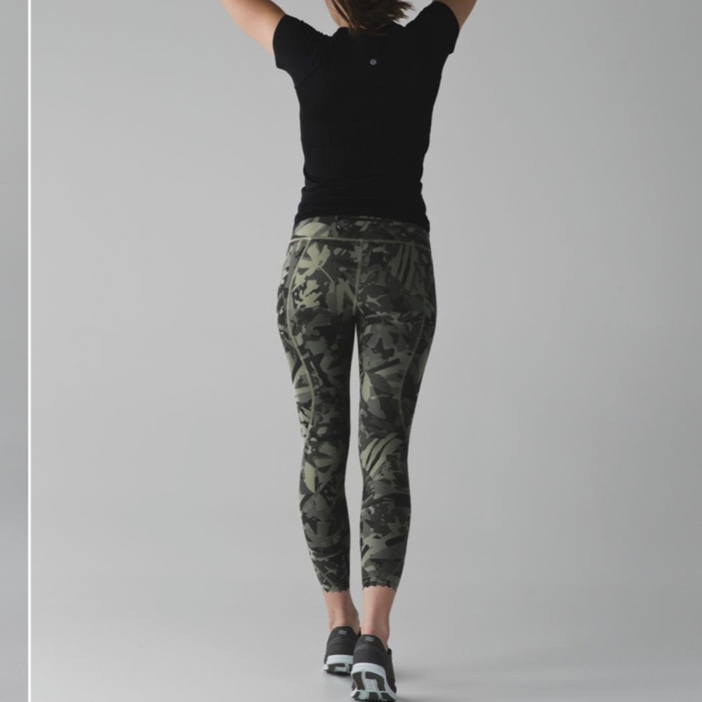 🦄 Rare Lululemon Tight Stuff Tight 🦄 - Picture 3 of 12